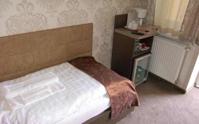 Control Motel