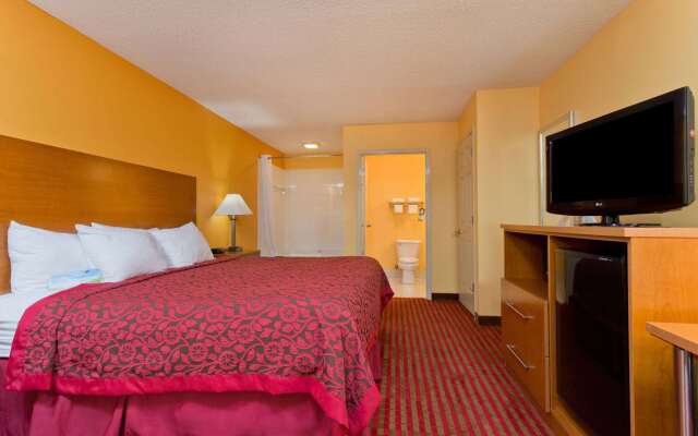 Days Inn by Wyndham Franklin
