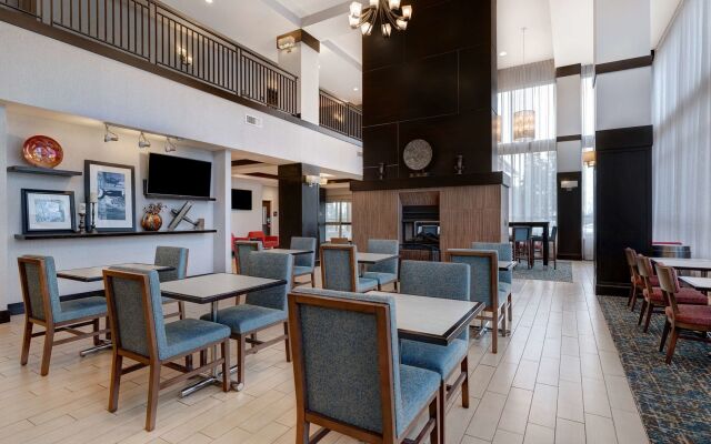 Hampton Inn & Suites Seattle/Federal Way