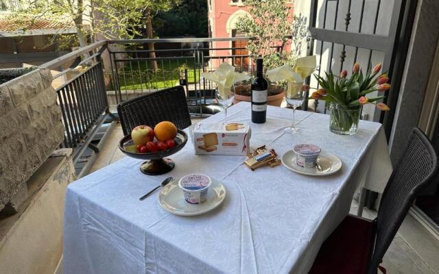 Mamma Mary Apartment