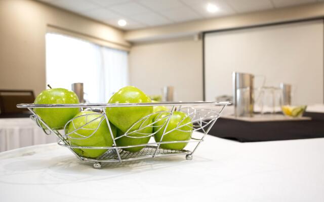 Holiday Inn Peterborough-Waterfront, ON by IHG