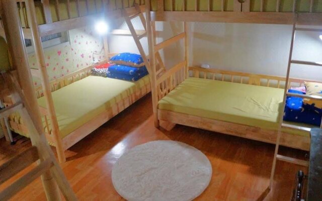 Sinchon Alpha Guest House 1