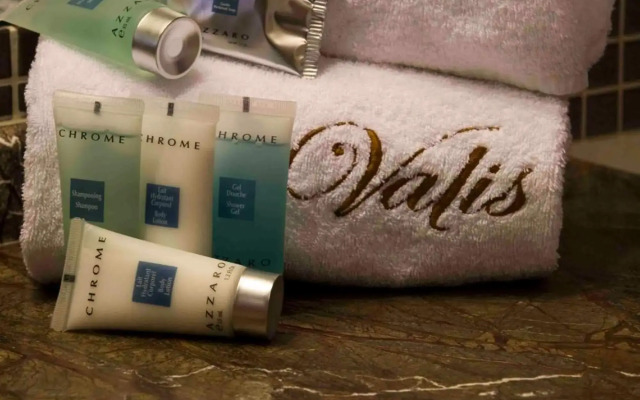Valis Resort