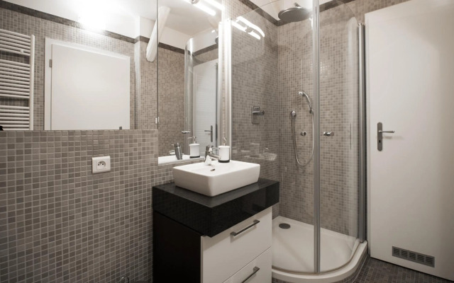 18Th Century Loft At Charles Bridge