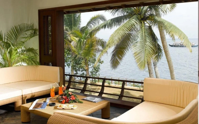 Radisson Plaza Resort & Spa