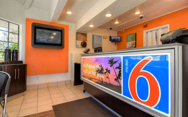 Motel 6 San Dimas, CA - Los Angeles