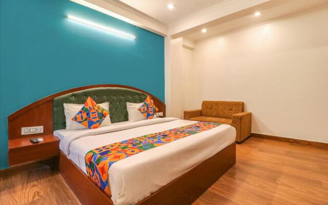 Fabhotel Lime Tree