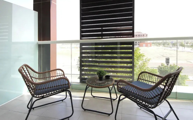 Bloomfields STU with Balcony Leonardo