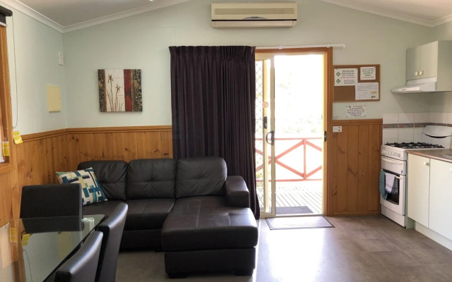 Acacia Caravan Park
