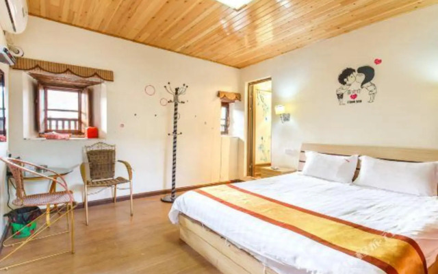 Fuxinglou Guesthouse