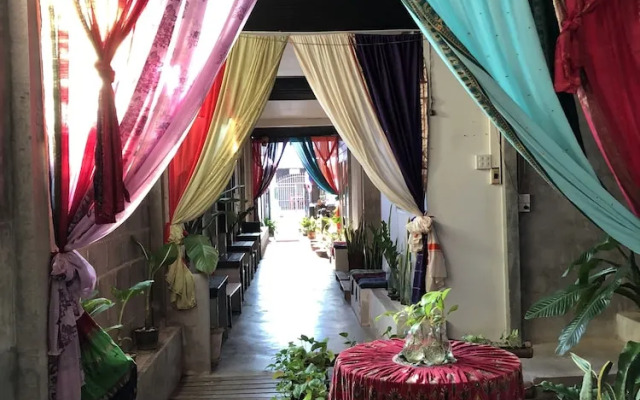 Chiangkhan Modern Home