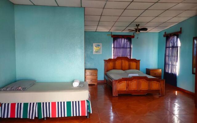 Casa Robles - Room close to Airport #2