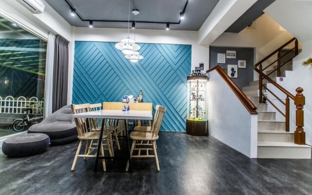 Corner Casual B&B