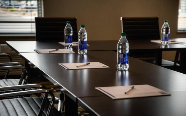 Holiday Inn Express & Suites Spruce Grove - Stony Plain by IHG