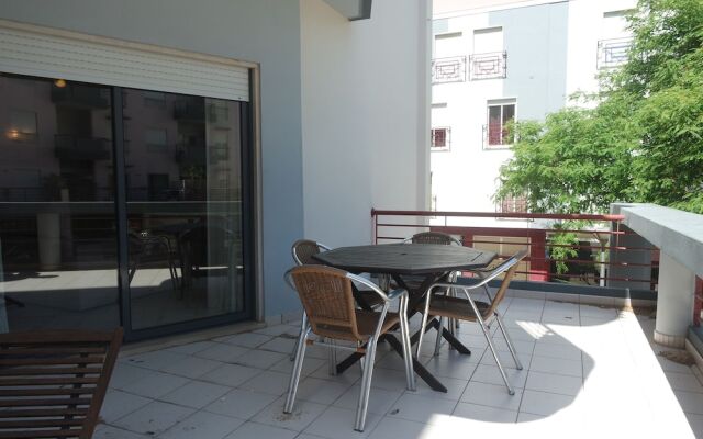 C03 - Avenue Backstreet Flat