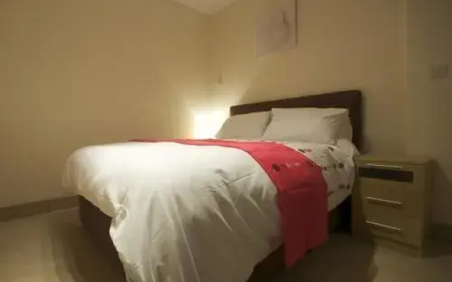 Treetops Cottages & Spa