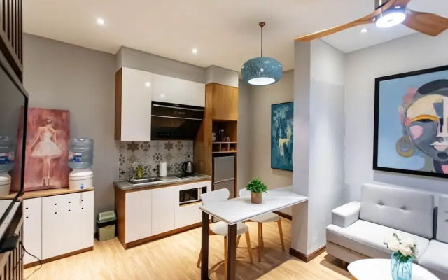 City House Apartment - Sunshine Residence