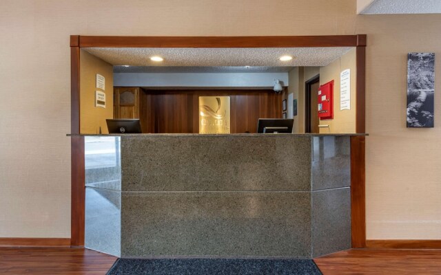 Allegheny Inn & Suites