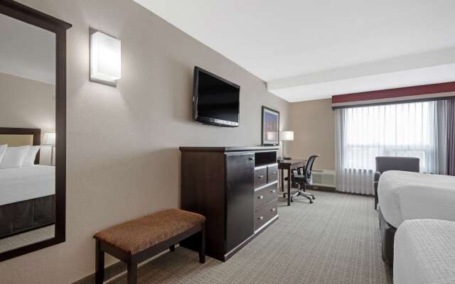 Best Western Plus Port O'Call Hotel