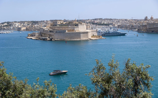 Iniala Harbour House and Residences