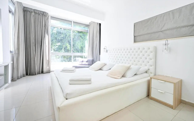 Relaxing 3BR in Ben yehuda 66 by HolyGuest