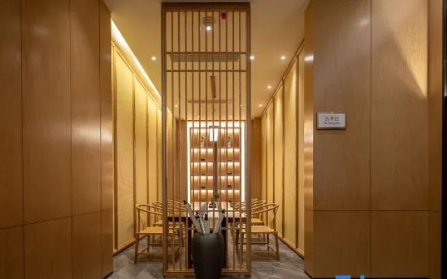 Soxiang Hotel SHotel (Huaiji Pedestrian Street)