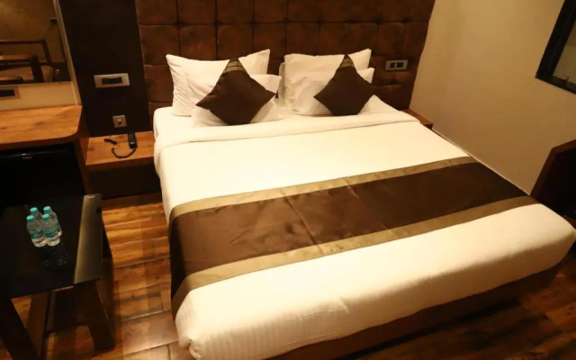 Hotel Emperio Grand