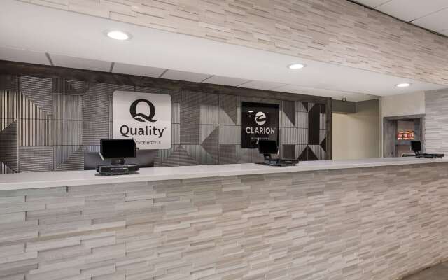 Clarion Hotel & Convention Center Joliet