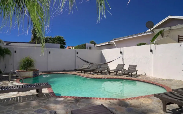 Large Villa-pool-6 Room-sleeps 14-nearby Marriott