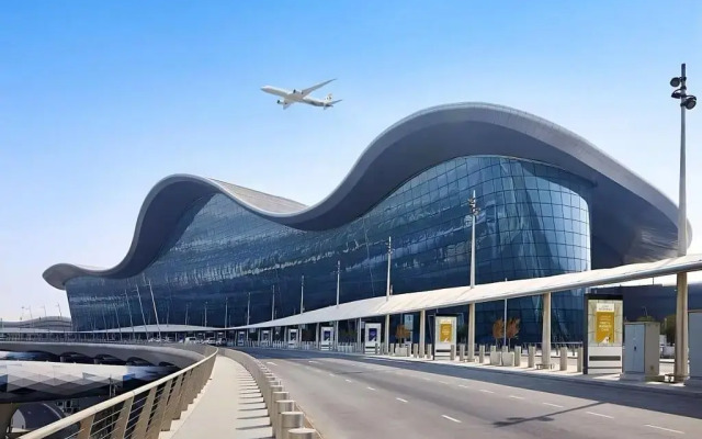 Premier Inn Abu Dhabi Airport (Business Park)