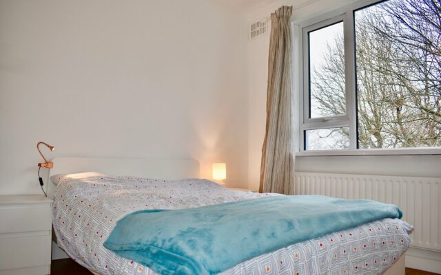 2 Bedroom Apartment 1 Bathroom