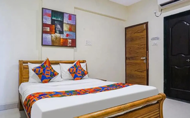 Fabhotel Grandeur