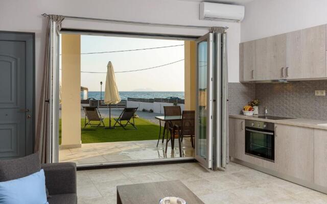 Coral Sea Apartment