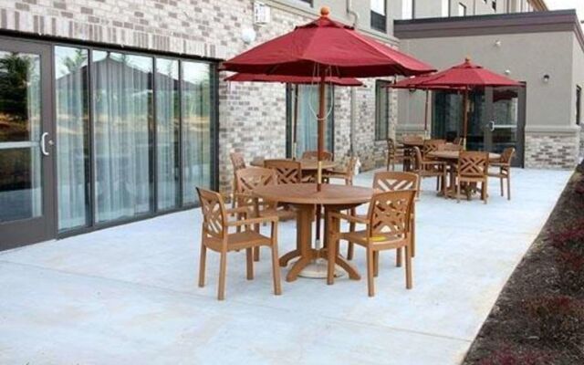 Holiday Inn Express & Suites Clear Spring by IHG