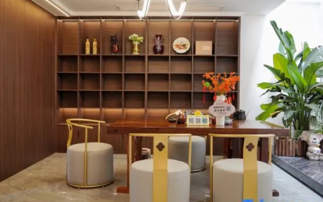 Yangshuo Riverside Villa