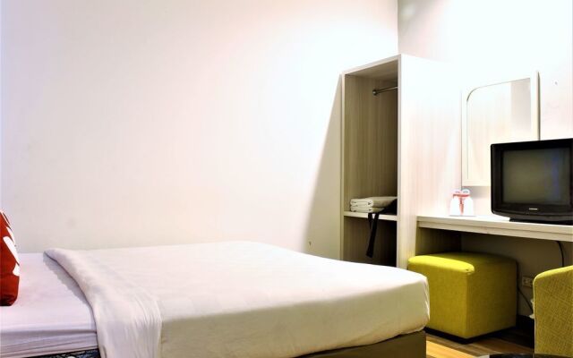ZEN Rooms Basic Mangga Besar 5