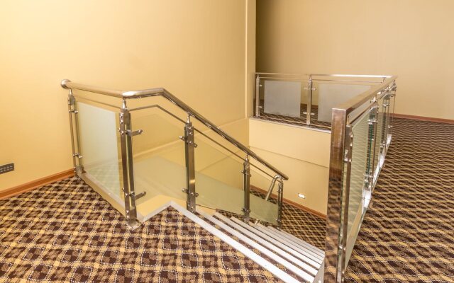 Hotel 7 Mile