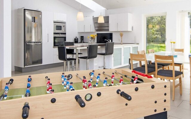14 Person Holiday Home in Grenaa-by Traum
