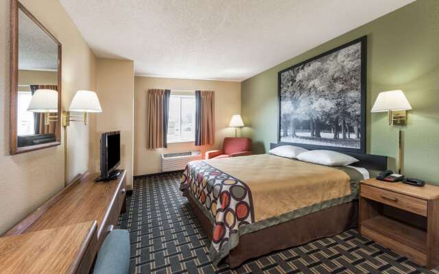 Super 8 by Wyndham Greenville