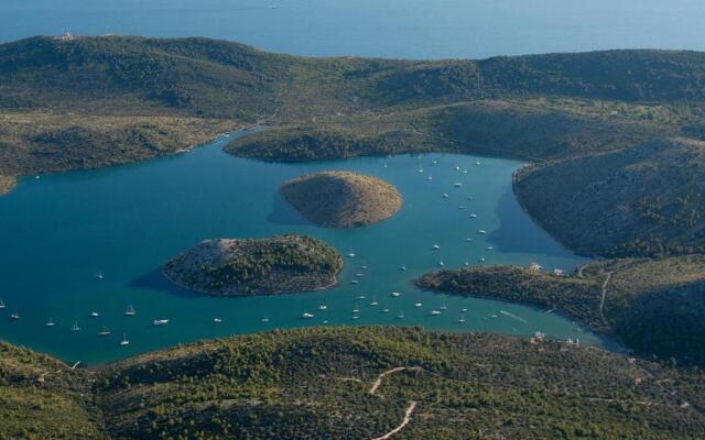 MAIORA Luxury Island Suites