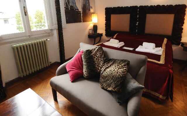 Hemeras Boutique House Lungarno River