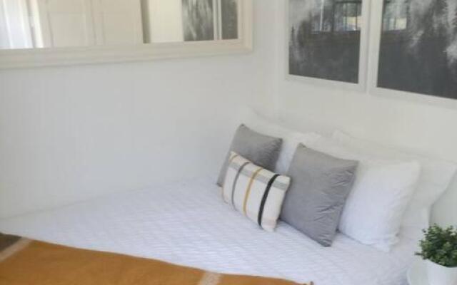 Charming 4 Bedroom House with Firepit and Alfresco