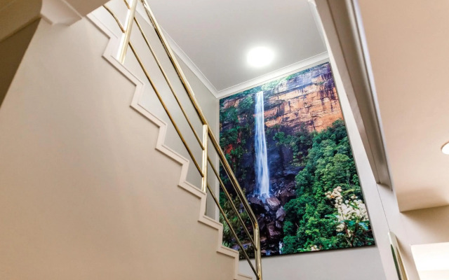 The Belmore Apartments Hotel