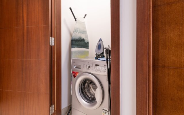 Nasma Luxury Stays - Standpoint Tower A