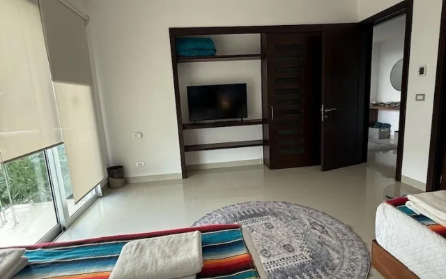 New Casa Paradise Ocean View 2 Bedroom Apts