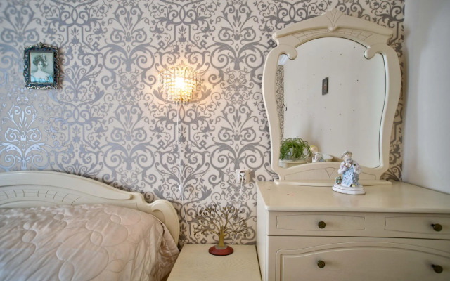 Апартаменты на проспекте Лабораторный 18