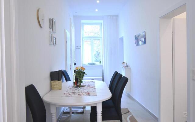 Cosy 3 Room Viennese Flat - 10min to City Center