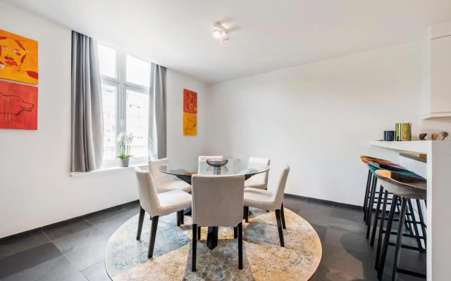 Classy Apartment in City Center with Large Balcony