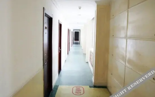 Sanhe Xinggong Hotel