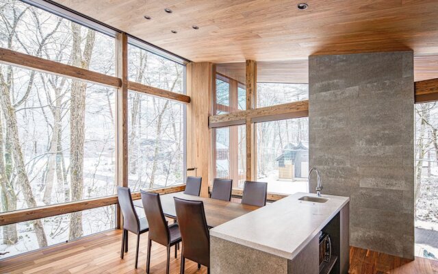 Gravity by The Hakuba Collection